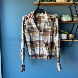 Boutique Kara and Kate XL Top in Brown Plaid with Cinched Hem
